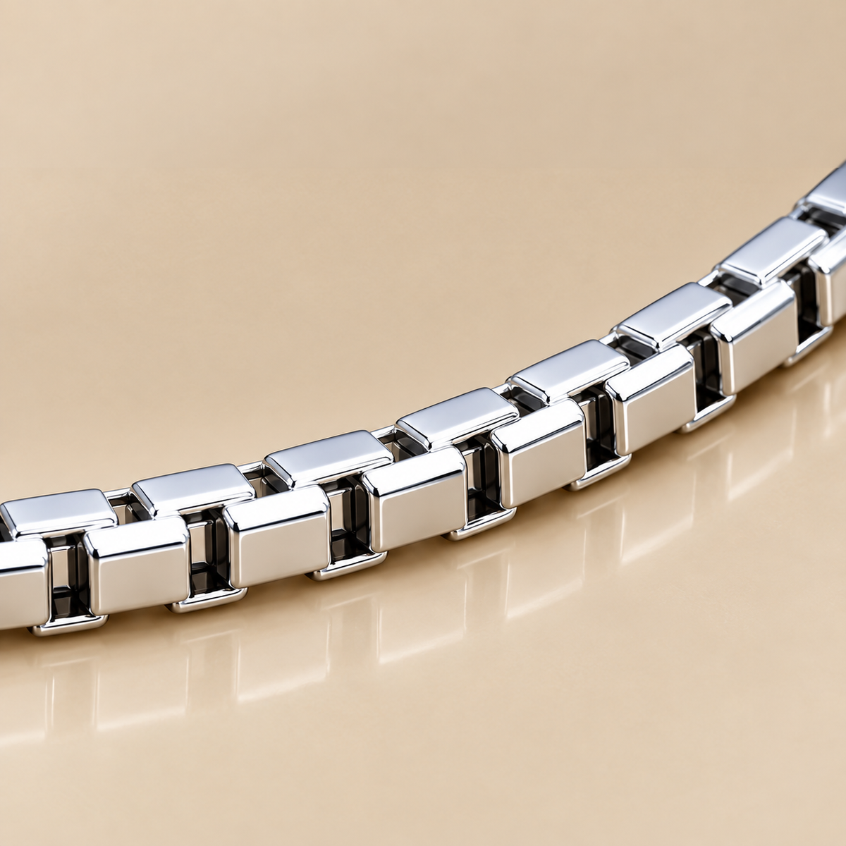 Lumière Box Chain